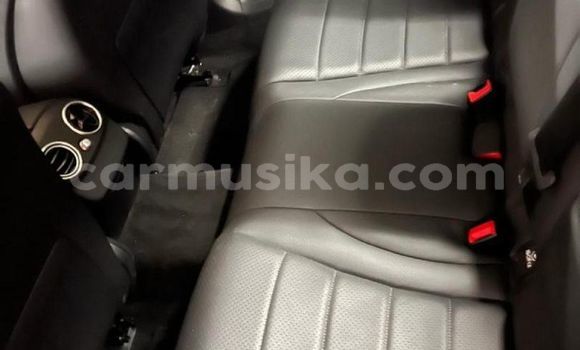 Tenga Tsaru Mercedes-Benz C-Classe Chena Mota in Beitbridge in Matabeleland South Tenga Tsaru Mercedes-Benz C-Classe Chena Mota in Beitbridge in Matabeleland South