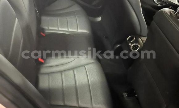 Tenga Tsaru Mercedes-Benz C-Classe Chena Mota in Beitbridge in Matabeleland South Tenga Tsaru Mercedes-Benz C-Classe Chena Mota in Beitbridge in Matabeleland South