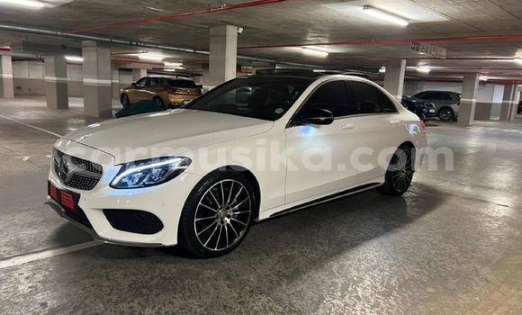 Tenga Tsaru Mercedes-Benz C-Classe Chena Mota in Beitbridge in Matabeleland South Tenga Tsaru Mercedes-Benz C-Classe Chena Mota in Beitbridge in Matabeleland South