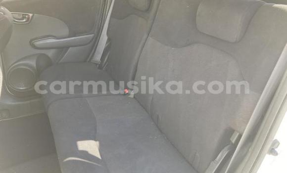 Buy Used Honda Fit White Car in Beitbridge in Matabeleland South Buy Used Honda Fit White Car in Beitbridge in Matabeleland South
