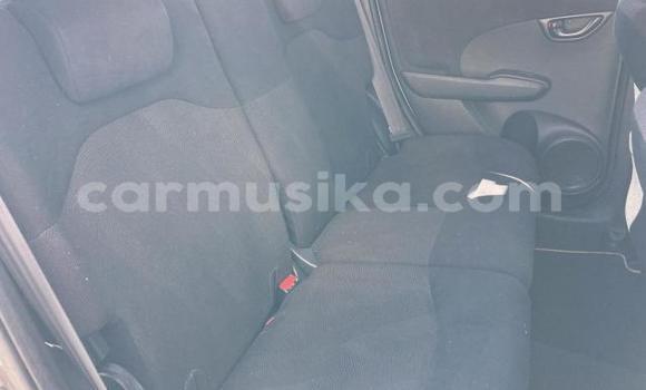 Buy Used Honda Fit White Car in Beitbridge in Matabeleland South Buy Used Honda Fit White Car in Beitbridge in Matabeleland South