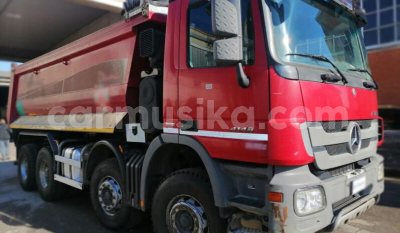 Big with watermark mercedes benz tipper matabeleland south beitbridge 29019