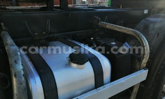 Buy Used Mercedes‒Benz Tipper Red Truck in Beitbridge in Matabeleland South Buy Used Mercedes‒Benz Tipper Red Truck in Beitbridge in Matabeleland South