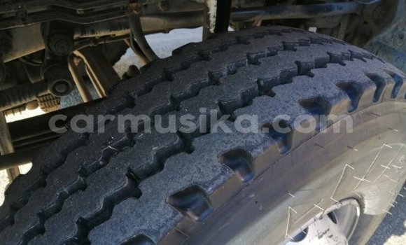 Buy Used Mercedes‒Benz Tipper Red Truck in Beitbridge in Matabeleland South Buy Used Mercedes‒Benz Tipper Red Truck in Beitbridge in Matabeleland South