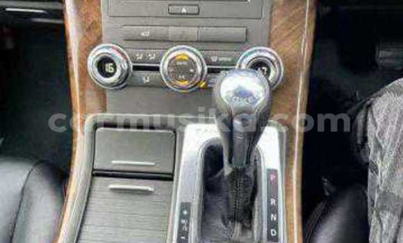 Tenga Tsaru Land Rover Range Rover Nhema Mota in Beitbridge in Matabeleland South Tenga Tsaru Land Rover Range Rover Nhema Mota in Beitbridge in Matabeleland South