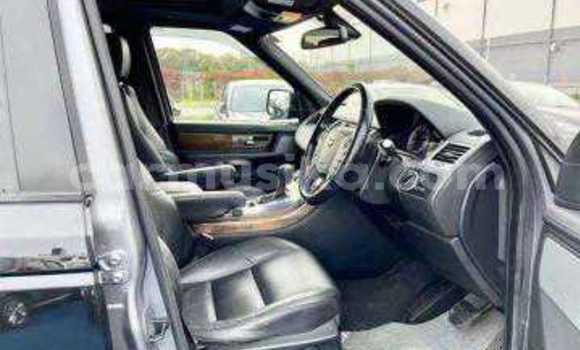 Tenga Tsaru Land Rover Range Rover Nhema Mota in Beitbridge in Matabeleland South Tenga Tsaru Land Rover Range Rover Nhema Mota in Beitbridge in Matabeleland South