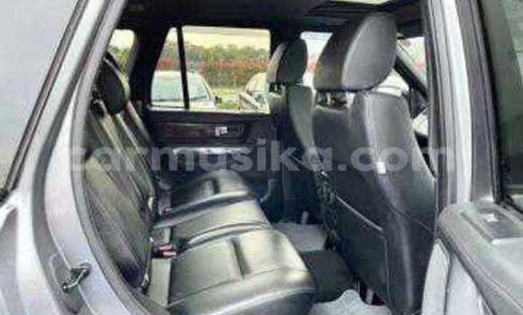 Tenga Tsaru Land Rover Range Rover Nhema Mota in Beitbridge in Matabeleland South Tenga Tsaru Land Rover Range Rover Nhema Mota in Beitbridge in Matabeleland South