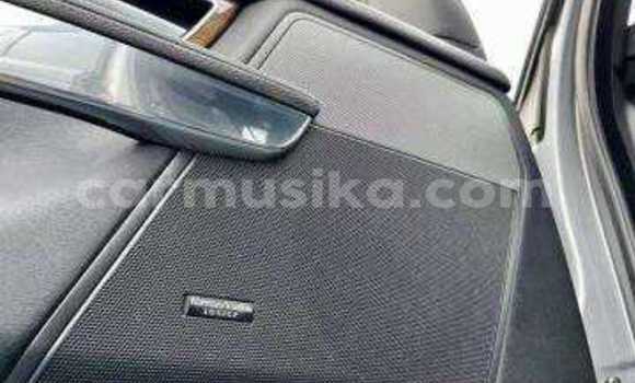 Tenga Tsaru Land Rover Range Rover Nhema Mota in Beitbridge in Matabeleland South Tenga Tsaru Land Rover Range Rover Nhema Mota in Beitbridge in Matabeleland South