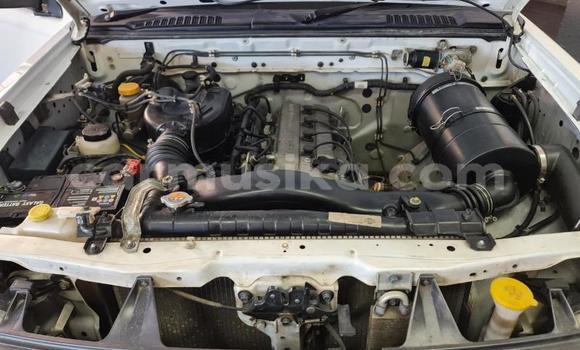 Acheter Occasion Voiture Nissan NP 300 Blanc à Beitbridge, Matabeleland South Acheter Occasion Voiture Nissan NP 300 Blanc à Beitbridge, Matabeleland South