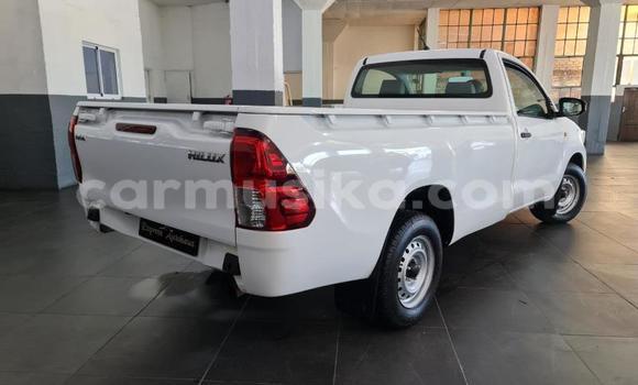 Tenga Tsaru Toyota Hilux Chena Mota in Beitbridge in Matabeleland South Tenga Tsaru Toyota Hilux Chena Mota in Beitbridge in Matabeleland South