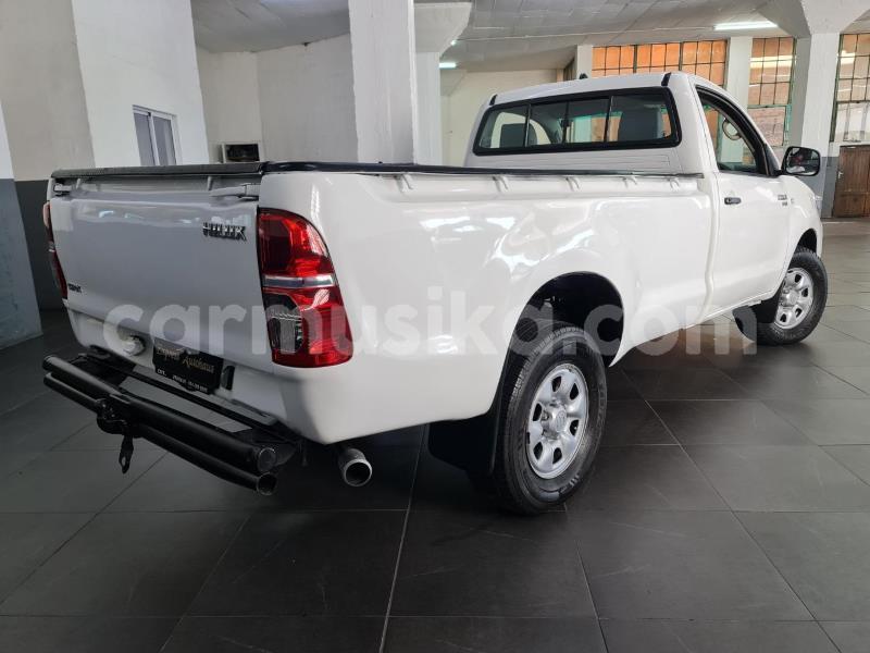 Big with watermark toyota hilux matabeleland south beitbridge 29035