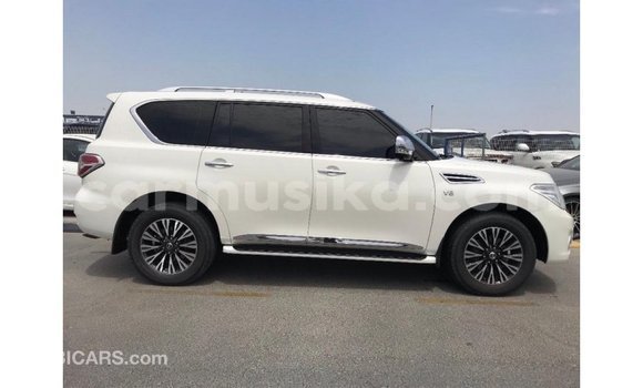 Buy Import Nissan Patrol White Car in Import - Dubai in Harare Buy Import Nissan Patrol White Car in Import - Dubai in Harare
