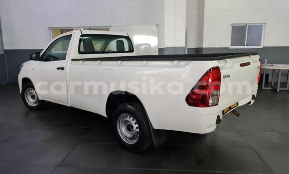 Acheter Occasion Voiture Toyota Hilux Blanc à Beitbridge, Matabeleland South Acheter Occasion Voiture Toyota Hilux Blanc à Beitbridge, Matabeleland South