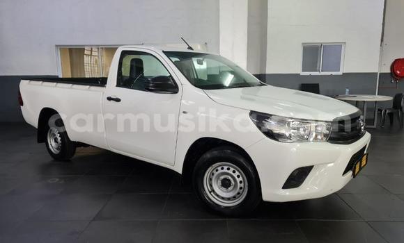 Acheter Occasion Voiture Toyota Hilux Blanc à Beitbridge, Matabeleland South Acheter Occasion Voiture Toyota Hilux Blanc à Beitbridge, Matabeleland South