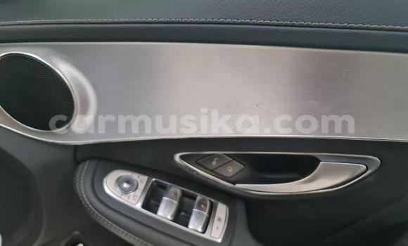 Acheter Occasion Voiture Mercedes-Benz C-Classe Blanc à Beitbridge, Matabeleland South Acheter Occasion Voiture Mercedes-Benz C-Classe Blanc à Beitbridge, Matabeleland South