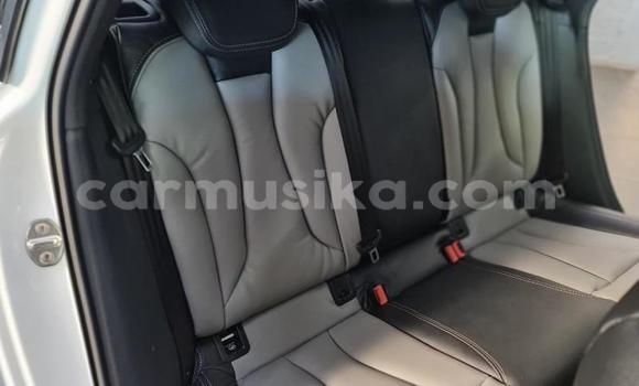 Acheter Occasion Voiture Audi RS6 Blanc à Beitbridge, Matabeleland South Acheter Occasion Voiture Audi RS6 Blanc à Beitbridge, Matabeleland South