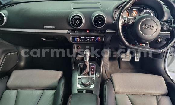 Acheter Occasion Voiture Audi RS6 Blanc à Beitbridge, Matabeleland South Acheter Occasion Voiture Audi RS6 Blanc à Beitbridge, Matabeleland South