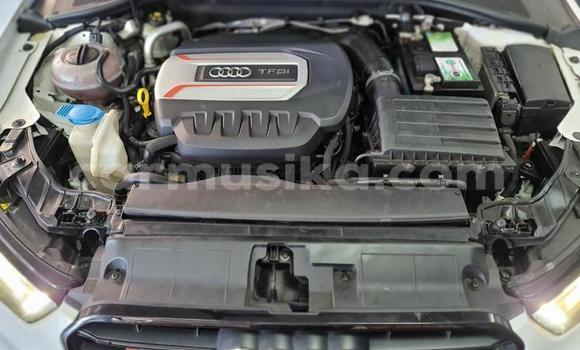 Acheter Occasion Voiture Audi RS6 Blanc à Beitbridge, Matabeleland South Acheter Occasion Voiture Audi RS6 Blanc à Beitbridge, Matabeleland South