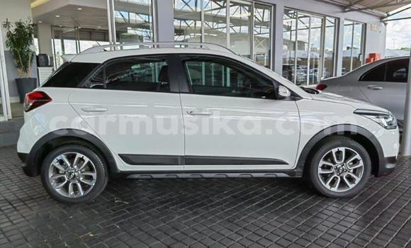 Buy Used Hyundai Getz White Car in Beitbridge in Matabeleland South