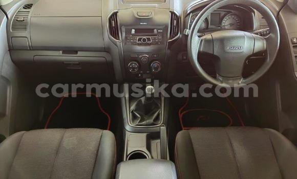 Tenga Tsaru Isuzu D–MAX Tsvuku Mota in Beitbridge in Matabeleland South Tenga Tsaru Isuzu D–MAX Tsvuku Mota in Beitbridge in Matabeleland South