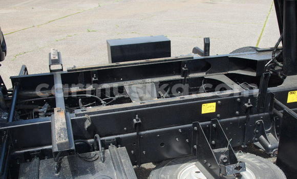 Buy Used Mercedes‒Benz Truck Blue Truck in Beitbridge in Matabeleland South Buy Used Mercedes‒Benz Truck Blue Truck in Beitbridge in Matabeleland South