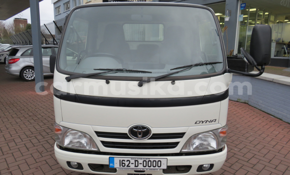 Acheter Occasion Utilitaire Toyota Dyna Blanc à Beitbridge, Matabeleland South Acheter Occasion Utilitaire Toyota Dyna Blanc à Beitbridge, Matabeleland South