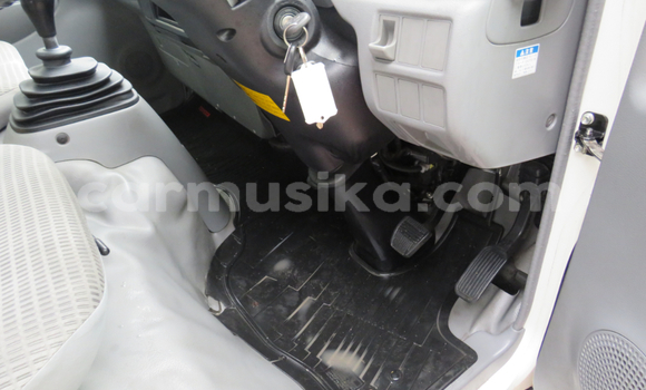 Acheter Occasion Utilitaire Toyota Dyna Blanc à Beitbridge, Matabeleland South Acheter Occasion Utilitaire Toyota Dyna Blanc à Beitbridge, Matabeleland South