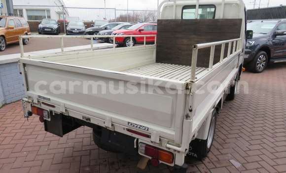 Acheter Occasion Utilitaire Toyota Dyna Blanc à Beitbridge, Matabeleland South Acheter Occasion Utilitaire Toyota Dyna Blanc à Beitbridge, Matabeleland South