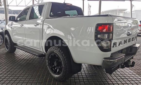 Nunua Ilio tumika Ford Ranger Nyeupe Gari ndani ya Beitbridge nchini Matabeleland Kusini Nunua Ilio tumika Ford Ranger Nyeupe Gari ndani ya Beitbridge nchini Matabeleland Kusini