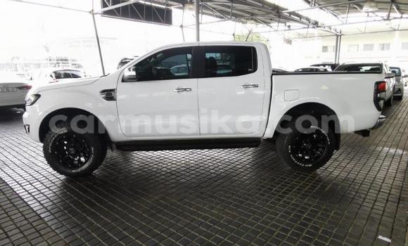 Nunua Ilio tumika Ford Ranger Nyeupe Gari ndani ya Beitbridge nchini Matabeleland Kusini Nunua Ilio tumika Ford Ranger Nyeupe Gari ndani ya Beitbridge nchini Matabeleland Kusini