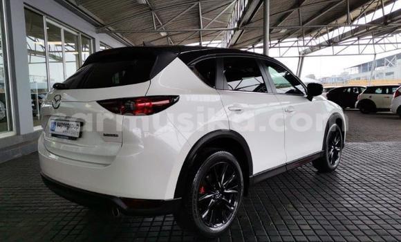 Acheter Occasion Voiture Mazda CX-5 Blanc à Beitbridge, Matabeleland South Acheter Occasion Voiture Mazda CX-5 Blanc à Beitbridge, Matabeleland South