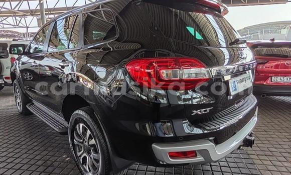 Tenga Tsaru Ford Everest Nhema Mota in Beitbridge in Matabeleland South Tenga Tsaru Ford Everest Nhema Mota in Beitbridge in Matabeleland South