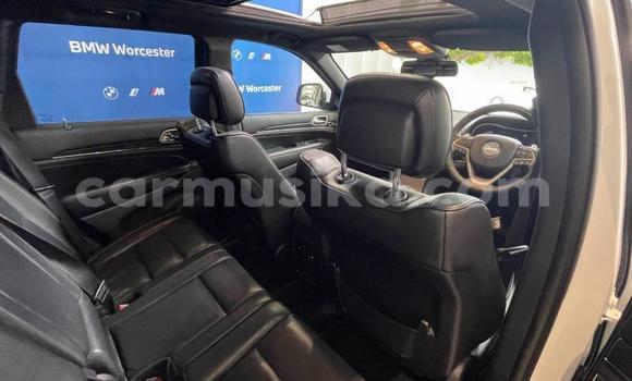 Tenga Tsaru Jeep Grand Cherokee Chena Mota in Beitbridge in Matabeleland South Tenga Tsaru Jeep Grand Cherokee Chena Mota in Beitbridge in Matabeleland South