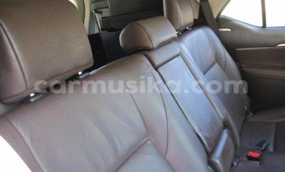 Acheter Occasion Voiture Toyota Fortuner Blanc à Beitbridge, Matabeleland South Acheter Occasion Voiture Toyota Fortuner Blanc à Beitbridge, Matabeleland South