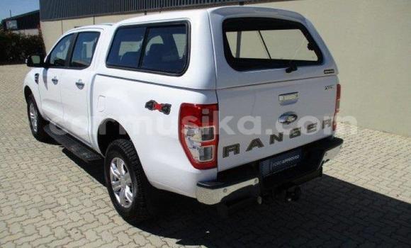 Acheter Occasion Voiture Ford Ranger Blanc à Beitbridge, Matabeleland South Acheter Occasion Voiture Ford Ranger Blanc à Beitbridge, Matabeleland South