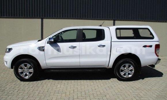 Acheter Occasion Voiture Ford Ranger Blanc à Beitbridge, Matabeleland South Acheter Occasion Voiture Ford Ranger Blanc à Beitbridge, Matabeleland South
