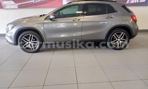 Buy Used Mercedes-Benz C-Classe Silver Car in Beitbridge in Matabeleland South