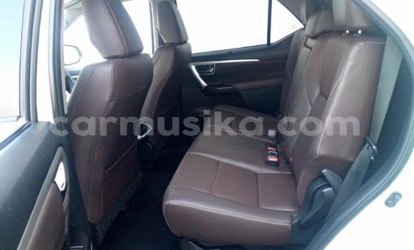 Tenga Tsaru Toyota Fortuner Chena Mota in Beitbridge in Matabeleland South Tenga Tsaru Toyota Fortuner Chena Mota in Beitbridge in Matabeleland South