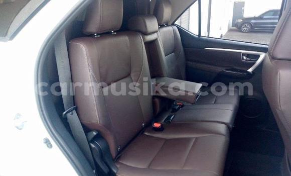 Tenga Tsaru Toyota Fortuner Chena Mota in Beitbridge in Matabeleland South Tenga Tsaru Toyota Fortuner Chena Mota in Beitbridge in Matabeleland South