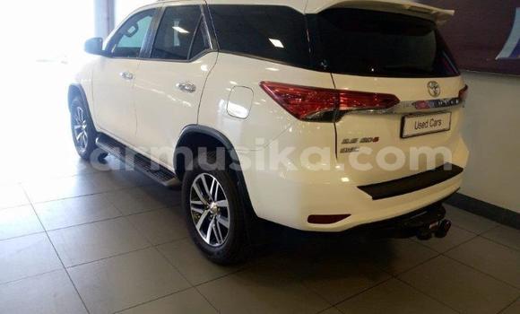 Tenga Tsaru Toyota Fortuner Chena Mota in Beitbridge in Matabeleland South Tenga Tsaru Toyota Fortuner Chena Mota in Beitbridge in Matabeleland South