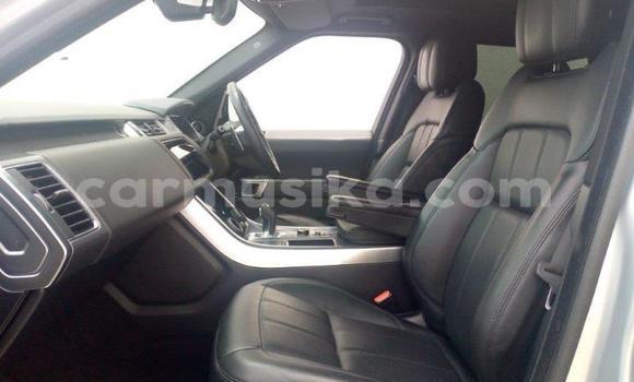 Acheter Occasion Voiture Land Rover Discovery Sport Gris à Beitbridge, Matabeleland South Acheter Occasion Voiture Land Rover Discovery Sport Gris à Beitbridge, Matabeleland South