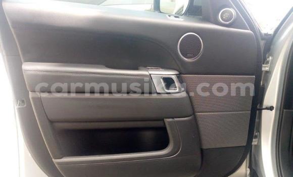 Acheter Occasion Voiture Land Rover Discovery Sport Gris à Beitbridge, Matabeleland South Acheter Occasion Voiture Land Rover Discovery Sport Gris à Beitbridge, Matabeleland South