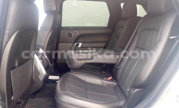 Acheter Occasion Voiture Land Rover Discovery Sport Gris à Beitbridge, Matabeleland South Acheter Occasion Voiture Land Rover Discovery Sport Gris à Beitbridge, Matabeleland South