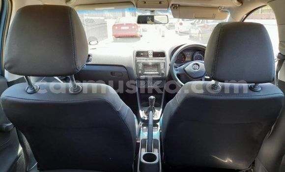 Acheter Occasion Voiture Volkswagen Polo Bleu à Beitbridge, Matabeleland South Acheter Occasion Voiture Volkswagen Polo Bleu à Beitbridge, Matabeleland South