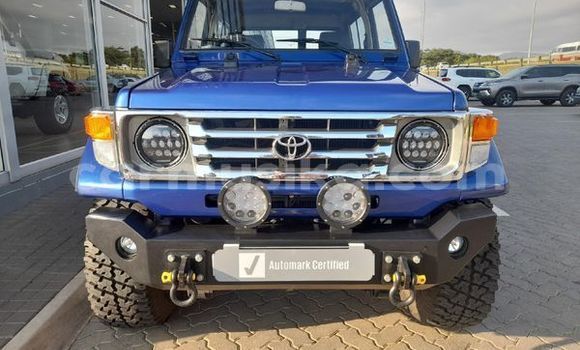 Buy Used Toyota Land Cruiser Blue Car in Beitbridge in Matabeleland South Buy Used Toyota Land Cruiser Blue Car in Beitbridge in Matabeleland South
