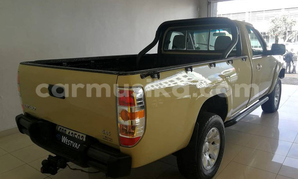 Acheter Occasion Voiture Mazda BT-50 Beige à Beitbridge, Matabeleland South Acheter Occasion Voiture Mazda BT-50 Beige à Beitbridge, Matabeleland South