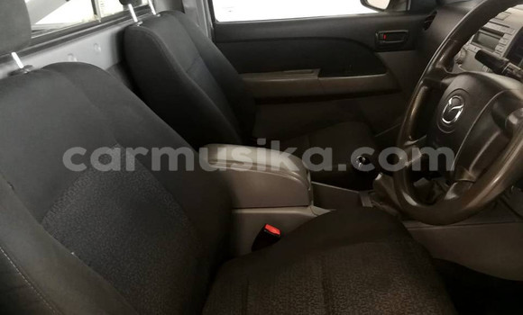 Acheter Occasion Voiture Mazda BT-50 Beige à Beitbridge, Matabeleland South Acheter Occasion Voiture Mazda BT-50 Beige à Beitbridge, Matabeleland South