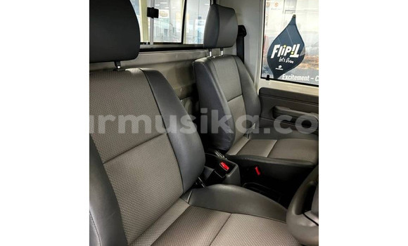 Buy Used Toyota Land Cruiser White Car in Beitbridge in Matabeleland South Buy Used Toyota Land Cruiser White Car in Beitbridge in Matabeleland South