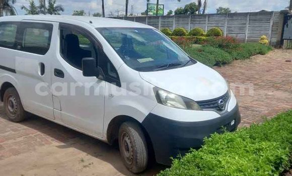 Tenga Tsaru Nissan NV200 Chena Mota in Harare in Harare Tenga Tsaru Nissan NV200 Chena Mota in Harare in Harare