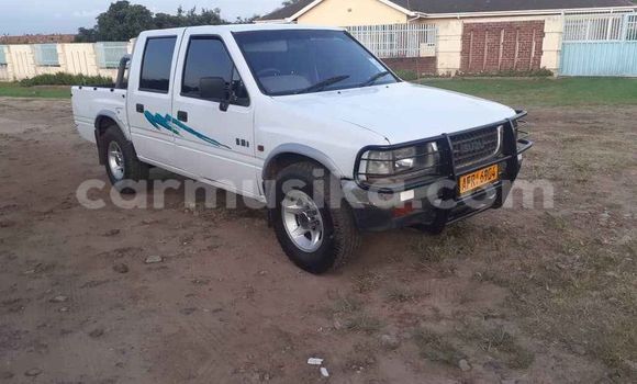 Acheter Occasion Voiture Isuzu KB Blanc à Harare, Harare